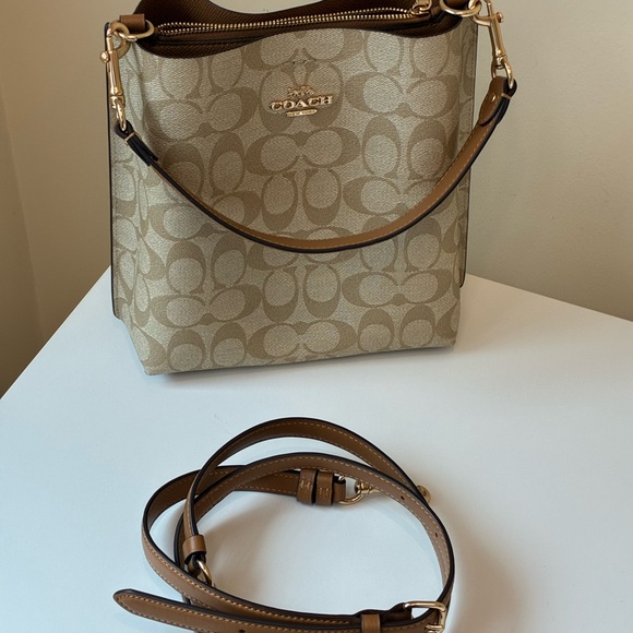 Coach Mollie Bucket Bag 22 Tan and Brown Khaki/Saddle - Picture 1 of 10